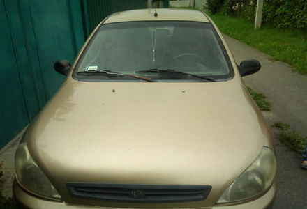 Продам Kia Rio 2000 года в Киеве