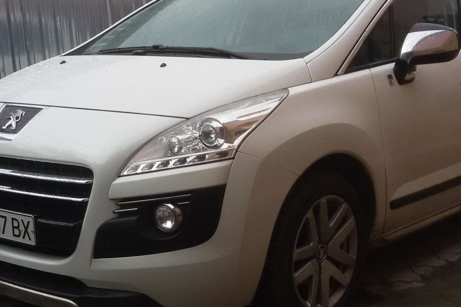 Продам Peugeot 3008 гібрид 2013 года в г. Острог, Ровенская область