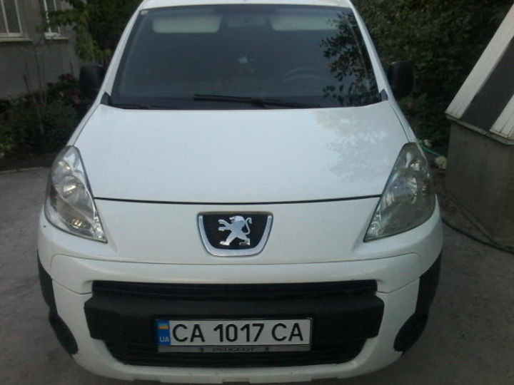 Продам Peugeot Partner пасс. 2009 года в г. Долинская, Кировоградская область