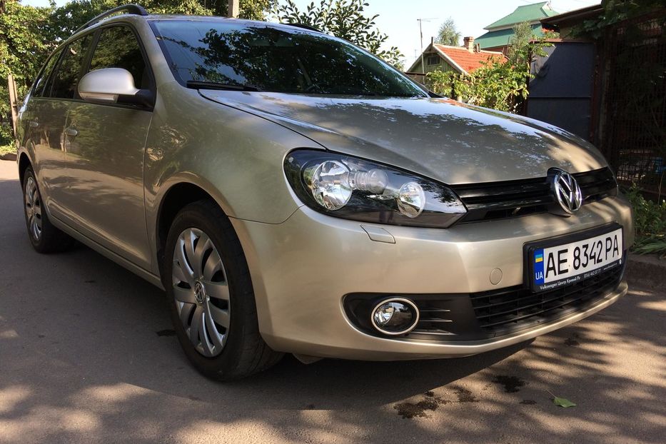 Продам Volkswagen Golf Variant 2012 года в г. Кривой Рог, Днепропетровская область