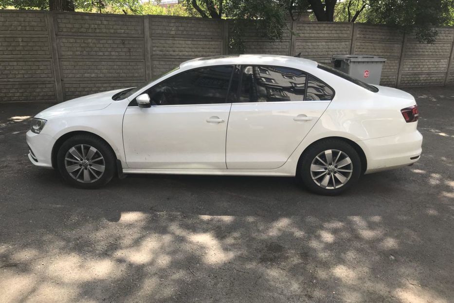 Продам Volkswagen Jetta 2016 года в Днепре