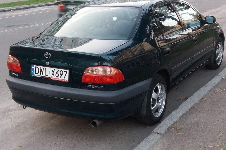 Продам Toyota Avensis 2002 года в Киеве