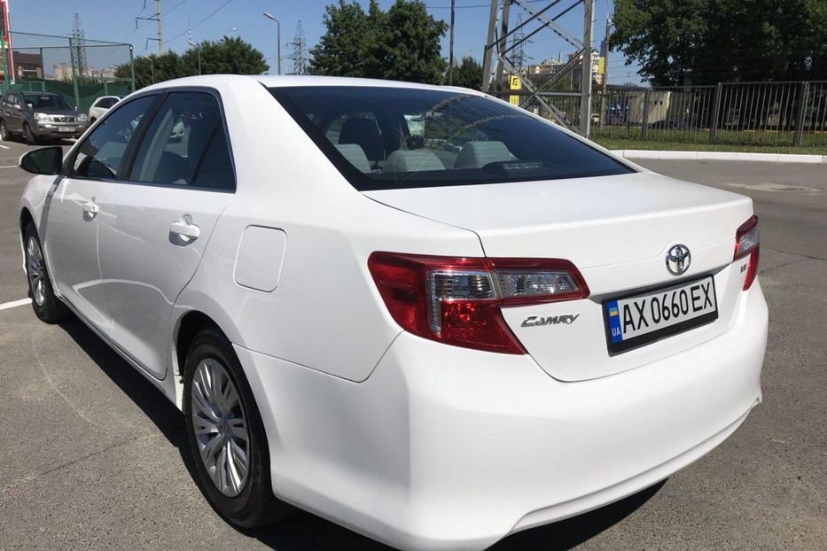 Продам Toyota Camry 2013 года в Харькове