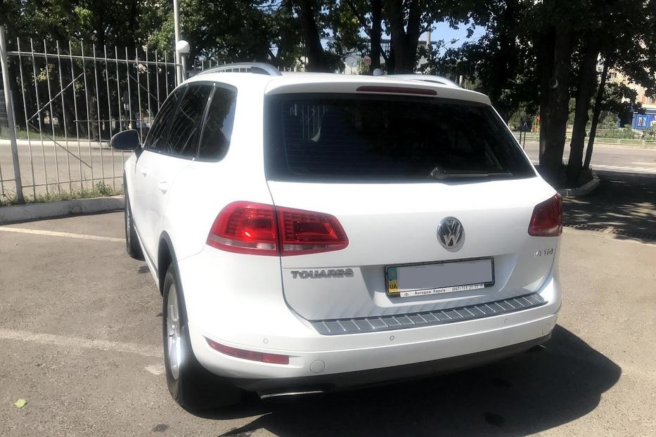 Продам Volkswagen Touareg Life+ 2013 года в Харькове