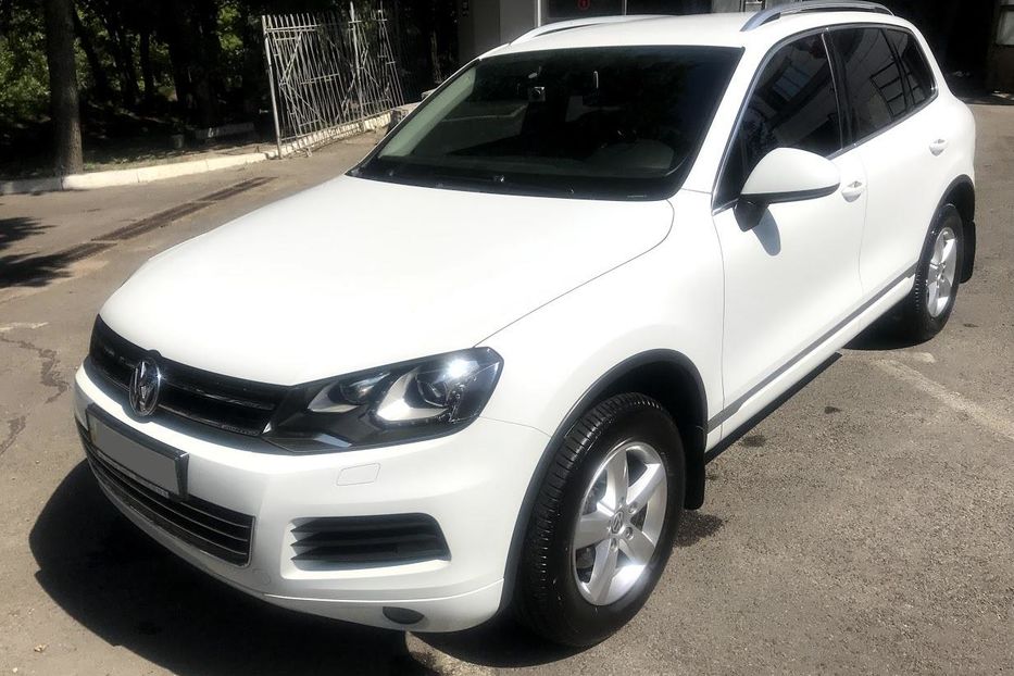 Продам Volkswagen Touareg Life+ 2013 года в Харькове