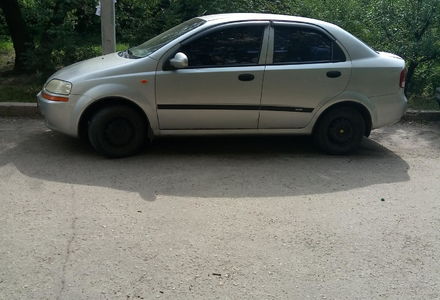 Продам Chevrolet Aveo 2004 года в Харькове