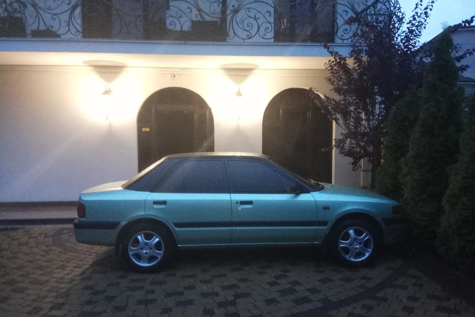 Продам Mazda 323 Infektion 1.3 1993 года в Виннице