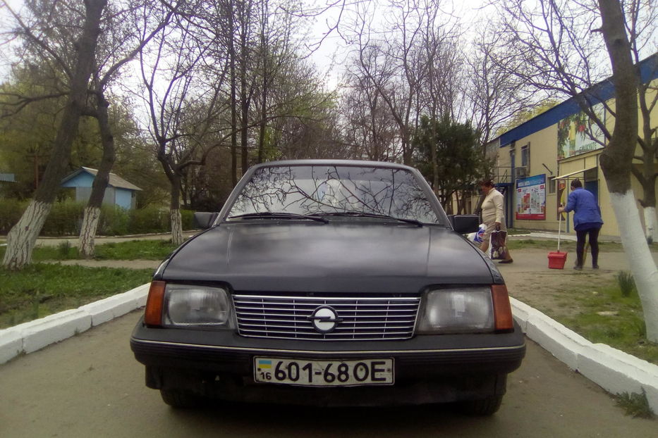 Продам Opel Ascona 1984 года в г. Котовск, Одесская область