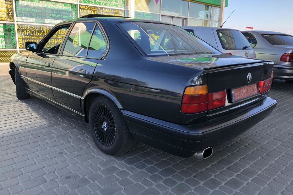 Продам BMW 520 М50б20 1989 года в г. Новомосковск, Днепропетровская область