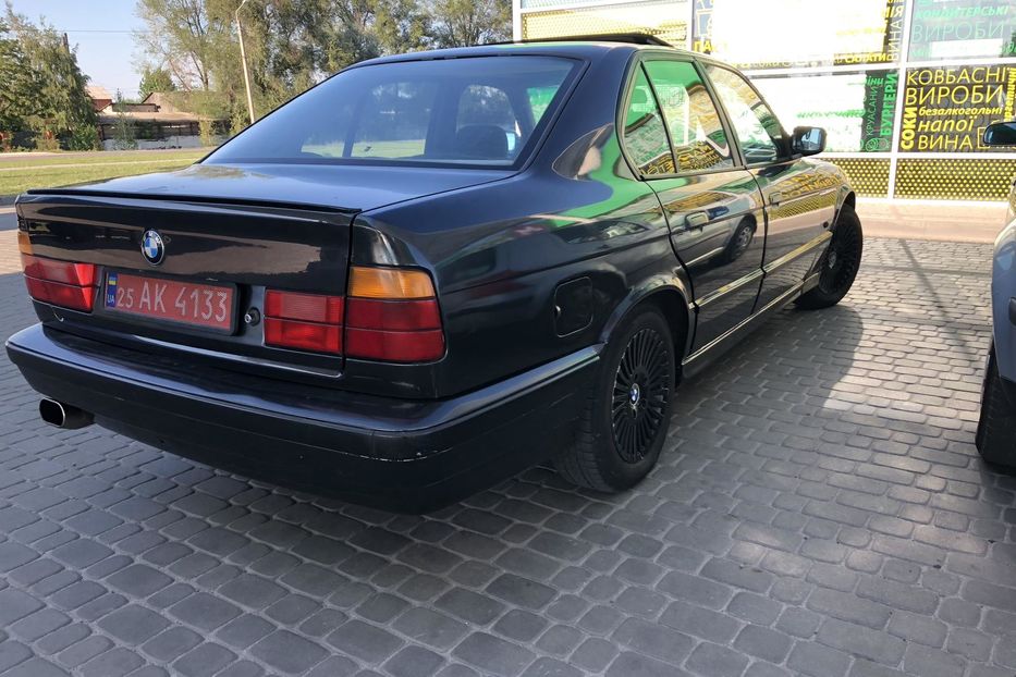 Продам BMW 520 М50б20 1989 года в г. Новомосковск, Днепропетровская область