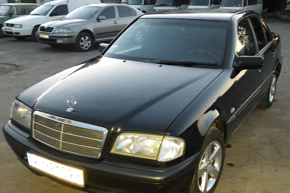 Продам Mercedes-Benz C-Class 1998 года в Ровно