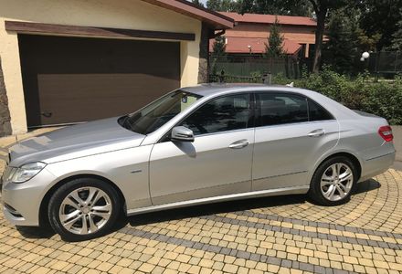 Продам Mercedes-Benz E-Class 200GDI 2010 года в Киеве