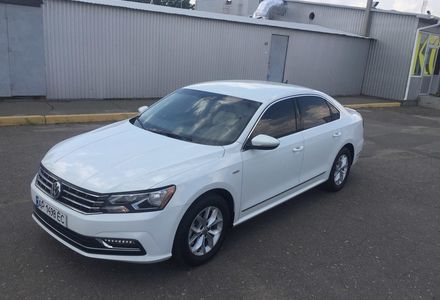 Продам Volkswagen Passat B8 2017 года в Киеве