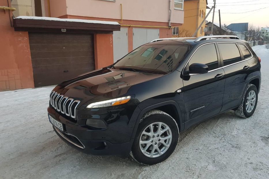 Продам Jeep Cherokee Latitude 4*4 2015 года в Ивано-Франковске