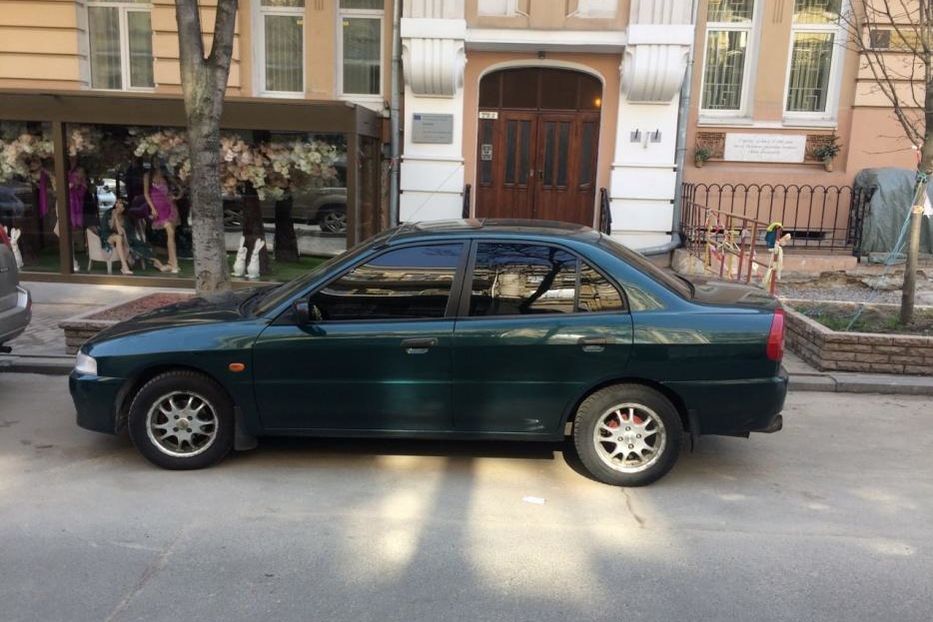 Продам Mitsubishi Lancer  GLX 1996 года в Киеве