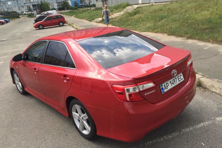 Продам Toyota Camry 2014 года в Киеве