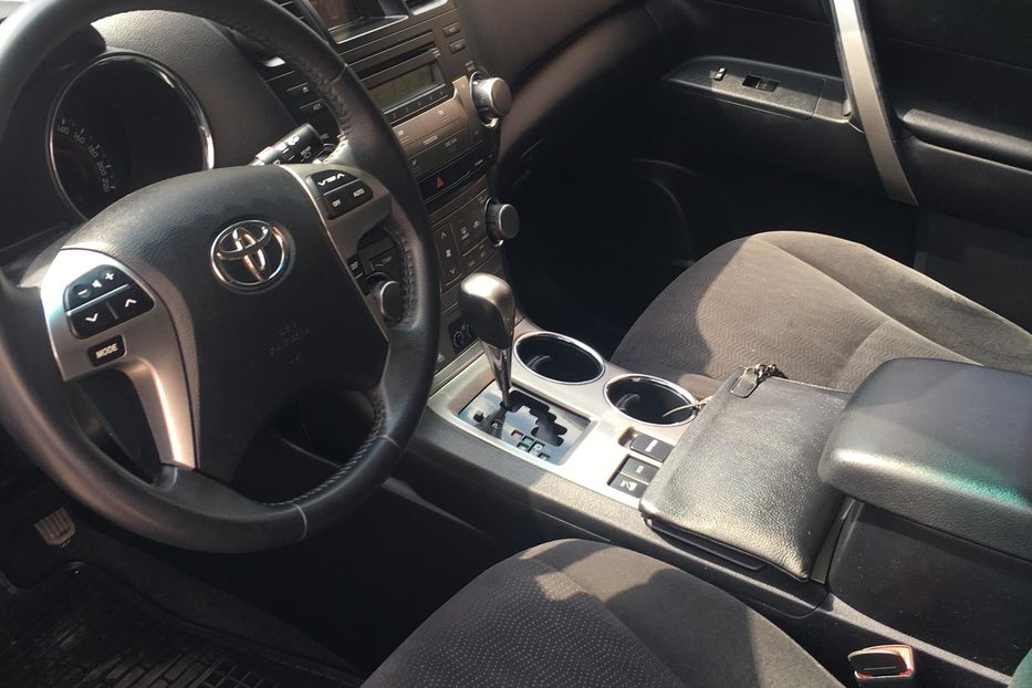 Продам Toyota Highlander 2010 года в Николаеве