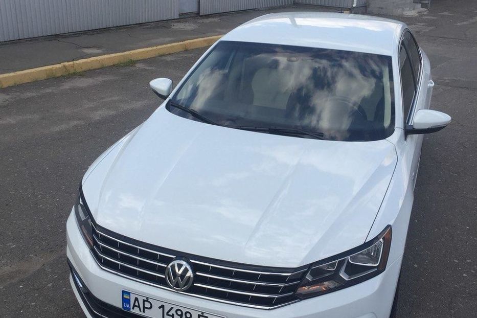 Продам Volkswagen Passat B8 2017 года в Киеве