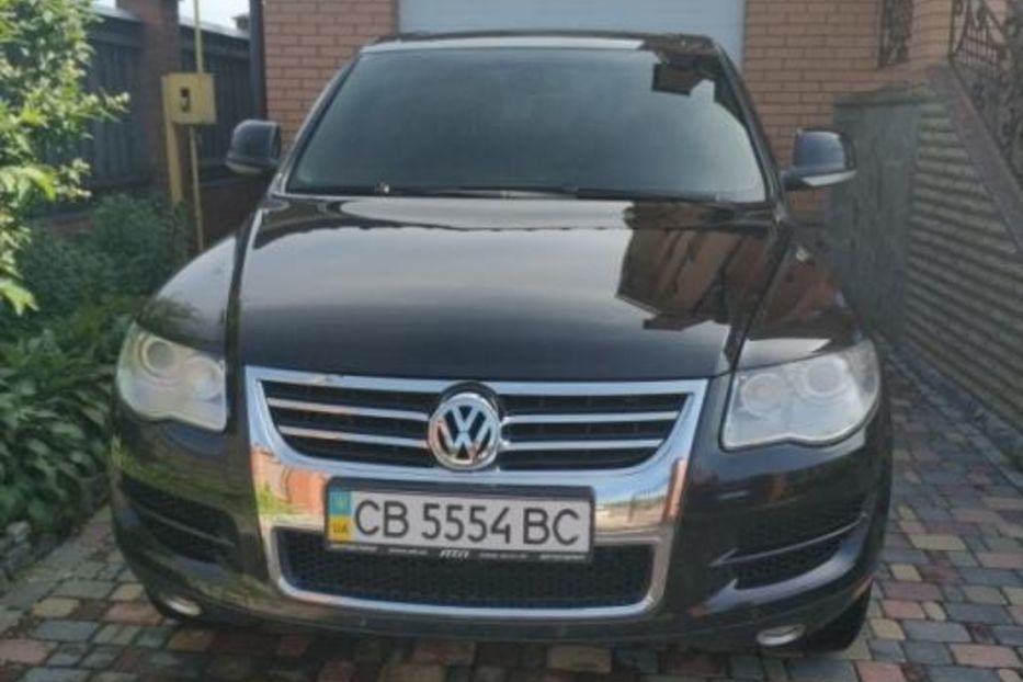 Продам Volkswagen Touareg 2,5 TDI 2008 года в Чернигове