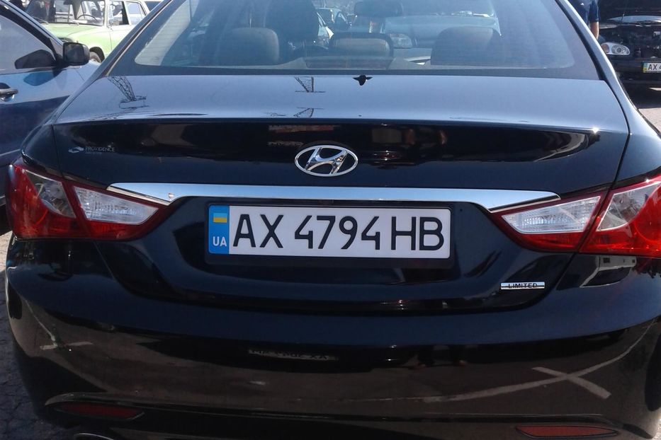 Продам Hyundai Sonata лимитед 2013 года в Харькове