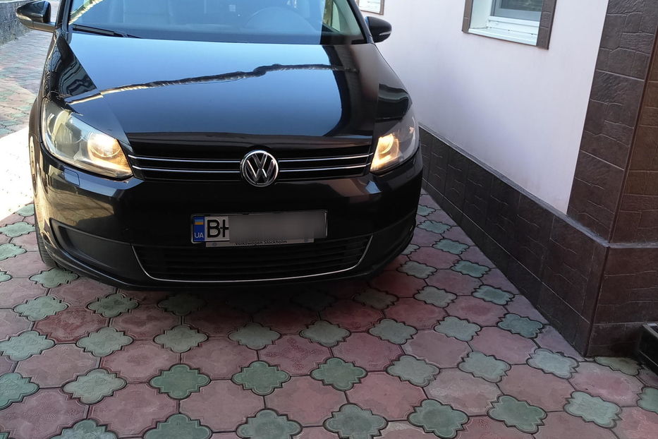 Продам Volkswagen Touran 2012 года в Одессе