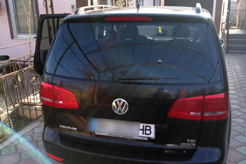 Продам Volkswagen Touran 2012 года в Одессе