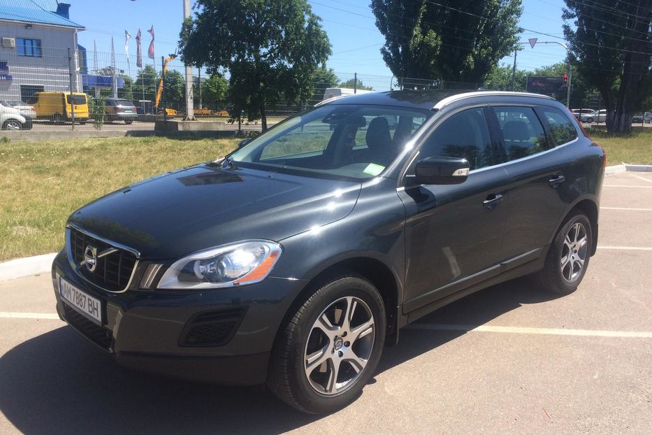 Продам Volvo XC60 2011 года в Житомире