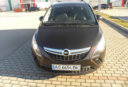 Продам Opel Zafira 2012 года в г. Хуст, Закарпатская область