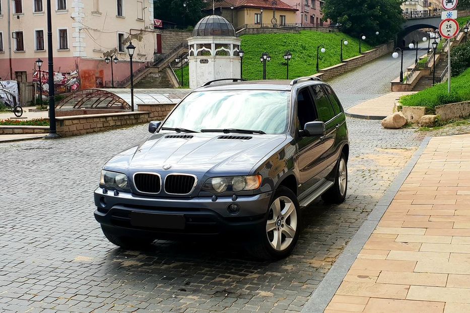 Продам BMW X5 2003 года в Черновцах