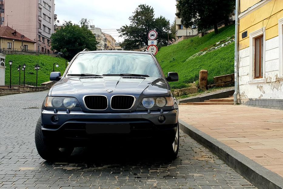 Продам BMW X5 2003 года в Черновцах