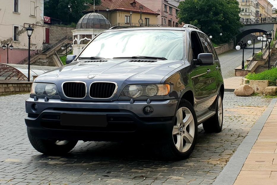 Продам BMW X5 2003 года в Черновцах