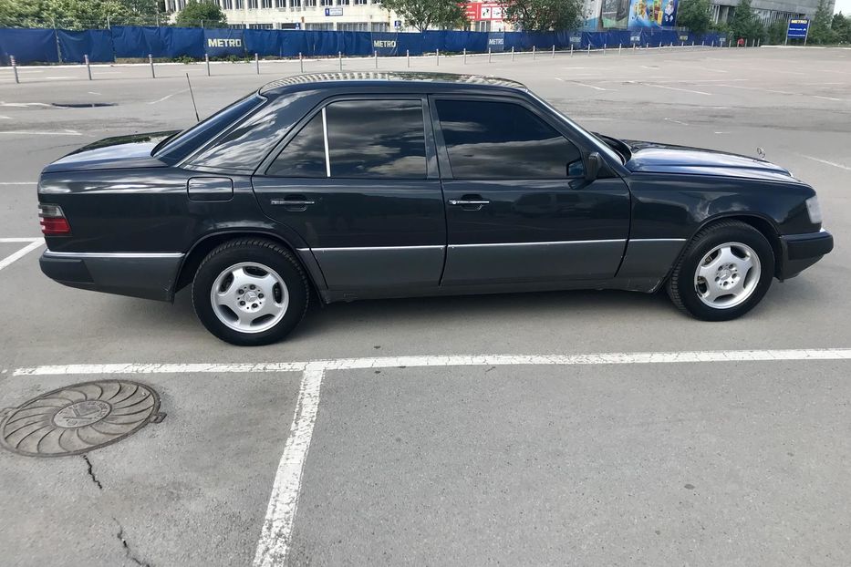 Продам Mercedes-Benz E-Class 1991 года в Ивано-Франковске