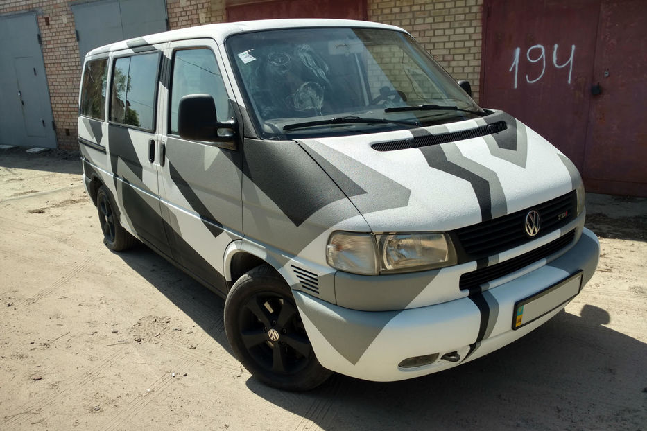 Продам Volkswagen Multivan 2.5 TDI, Generation 2003 года в Киеве