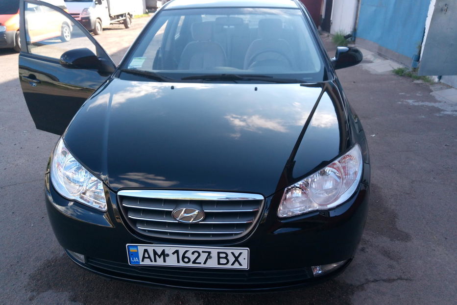 Продам Hyundai Elantra 2010 года в Житомире