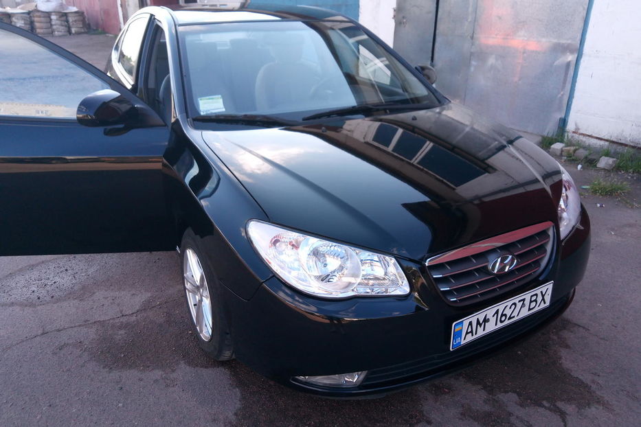 Продам Hyundai Elantra 2010 года в Житомире