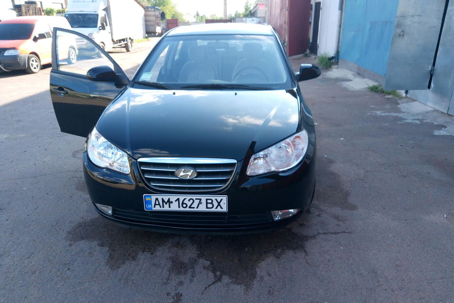 Продам Hyundai Elantra 2010 года в Житомире