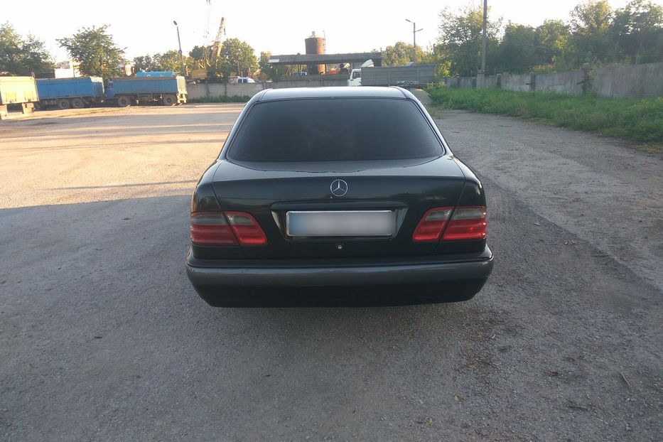 Продам Mercedes-Benz E-Class E-200 1999 года в г. Каменец-Подольский, Хмельницкая область