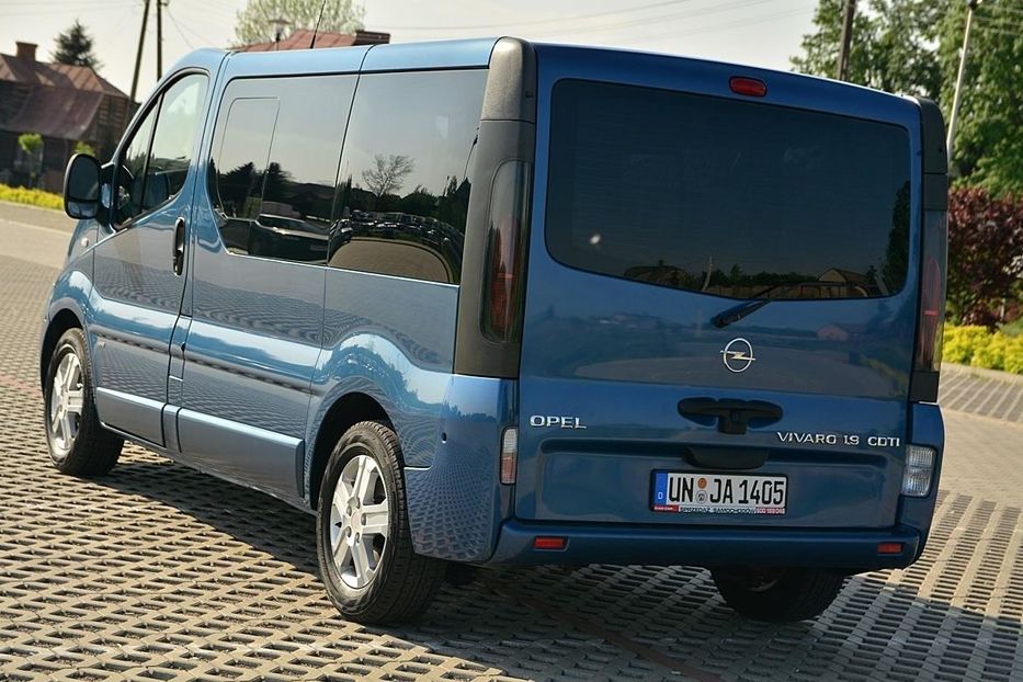 Продам Opel Vivaro пасс. 2006 года в Львове