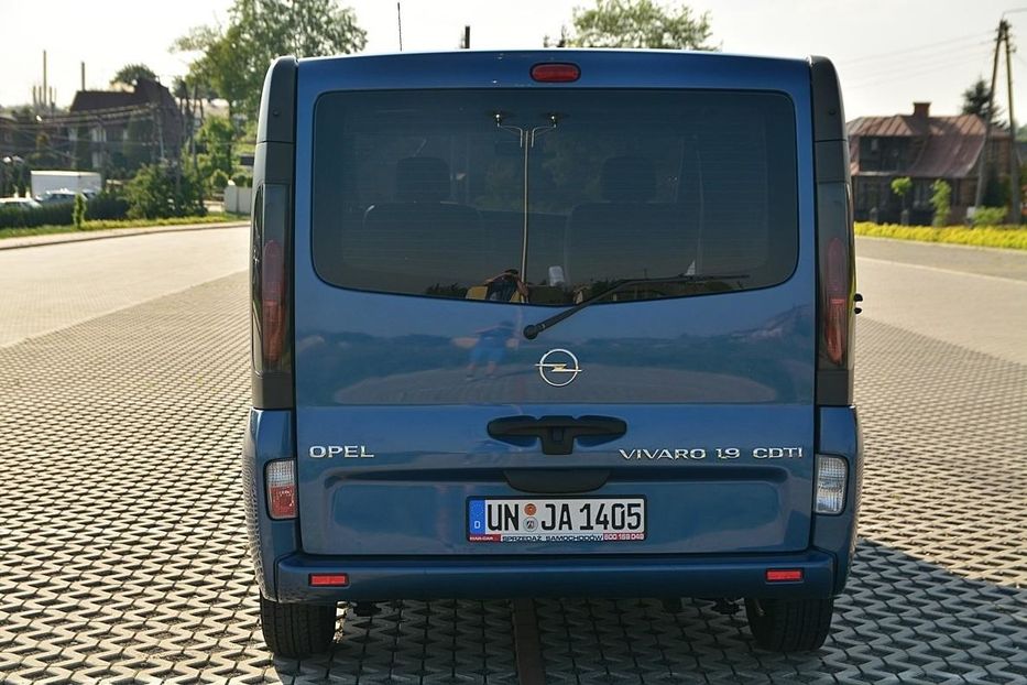 Продам Opel Vivaro пасс. 2006 года в Львове