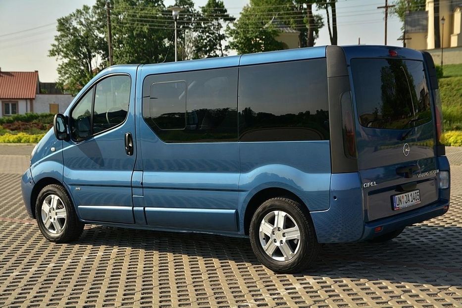 Продам Opel Vivaro пасс. 2006 года в Львове