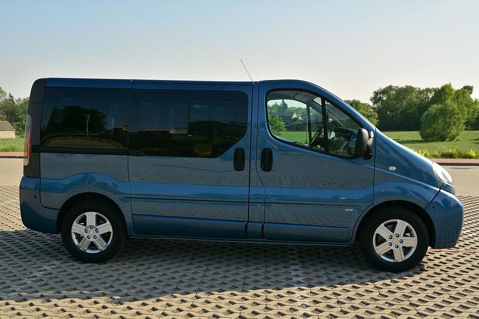 Продам Opel Vivaro пасс. 2006 года в Львове