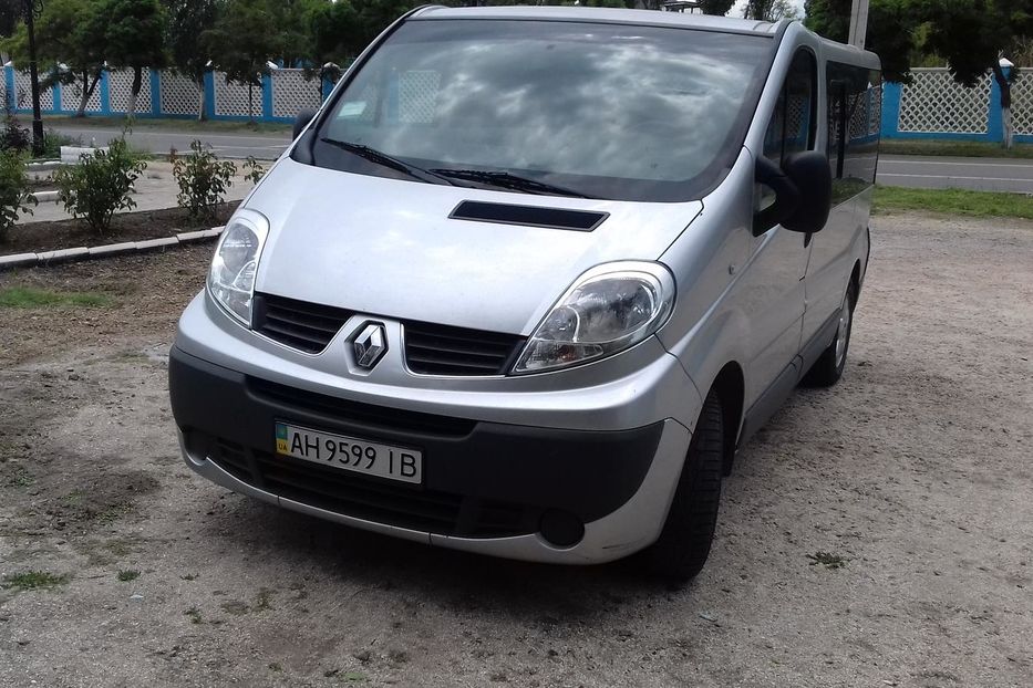 Продам Renault Trafic пасс. 2011 года в г. Мариуполь, Донецкая область