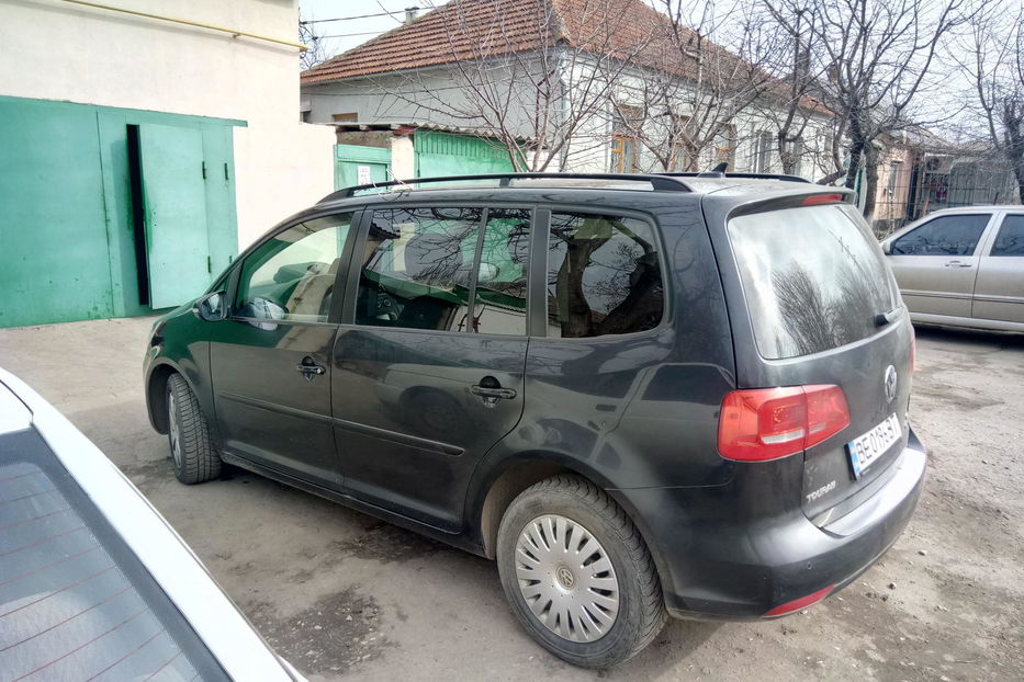 Продам Volkswagen Touran коифорт комплектация 2014 года в Николаеве