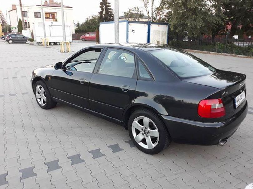 Продам Audi A4 sedan 1998 года в Львове