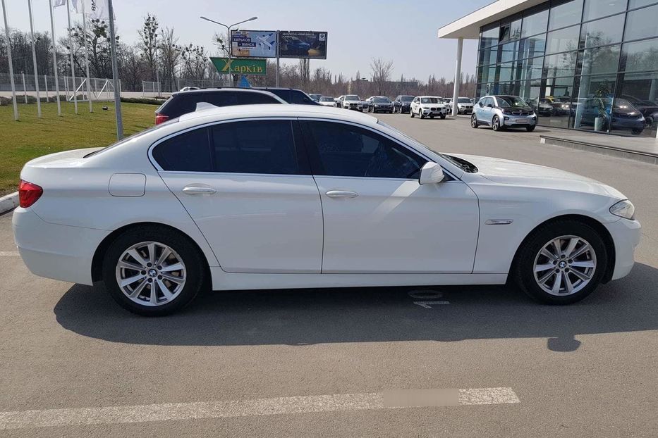 Продам BMW 520 2012 года в Харькове