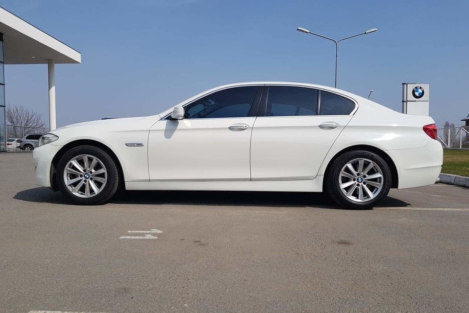 Продам BMW 520 2012 года в Харькове