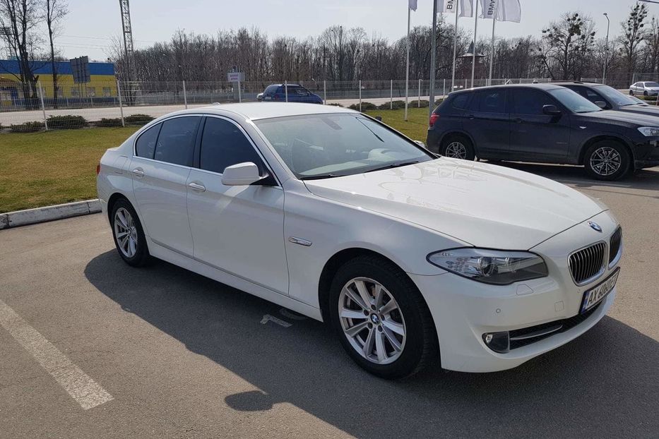 Продам BMW 520 2012 года в Харькове