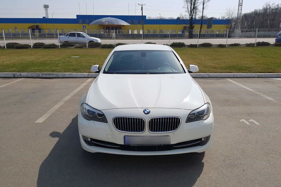 Продам BMW 520 2012 года в Харькове