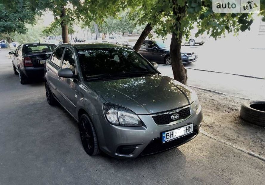 Продам Kia Rio 2011 года в Одессе