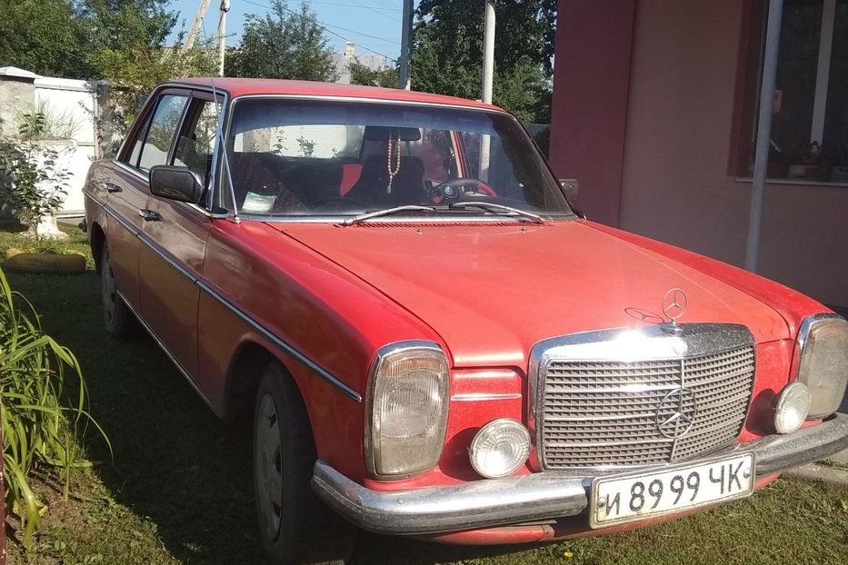 Продам Mercedes-Benz 200 1976 года в Черкассах
